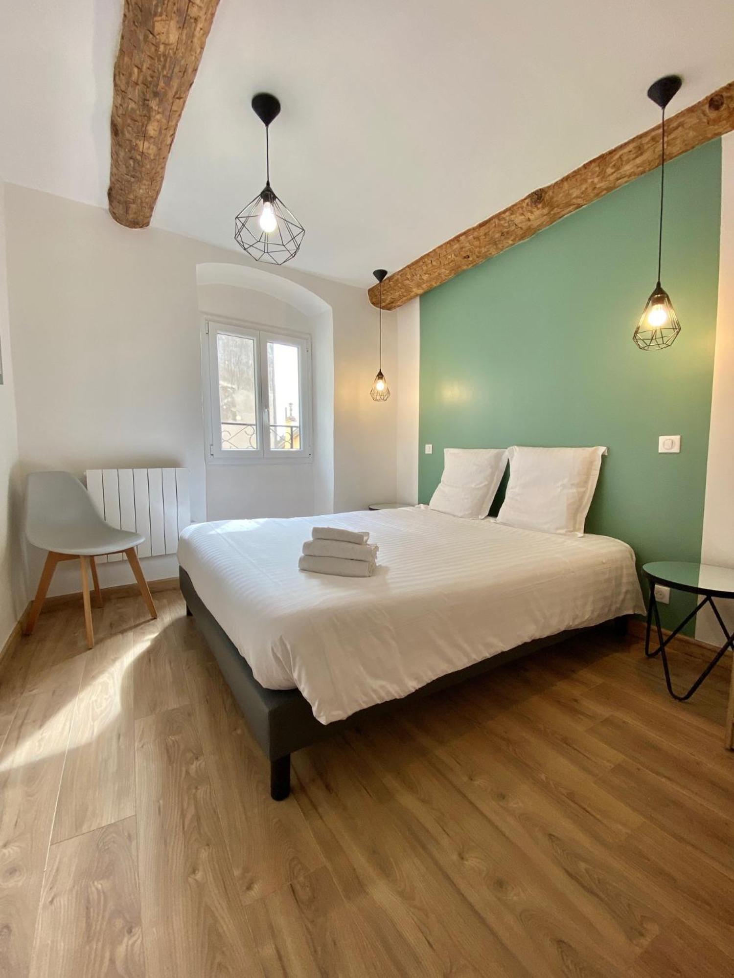 Le Brea Apartment Menton Bilik gambar